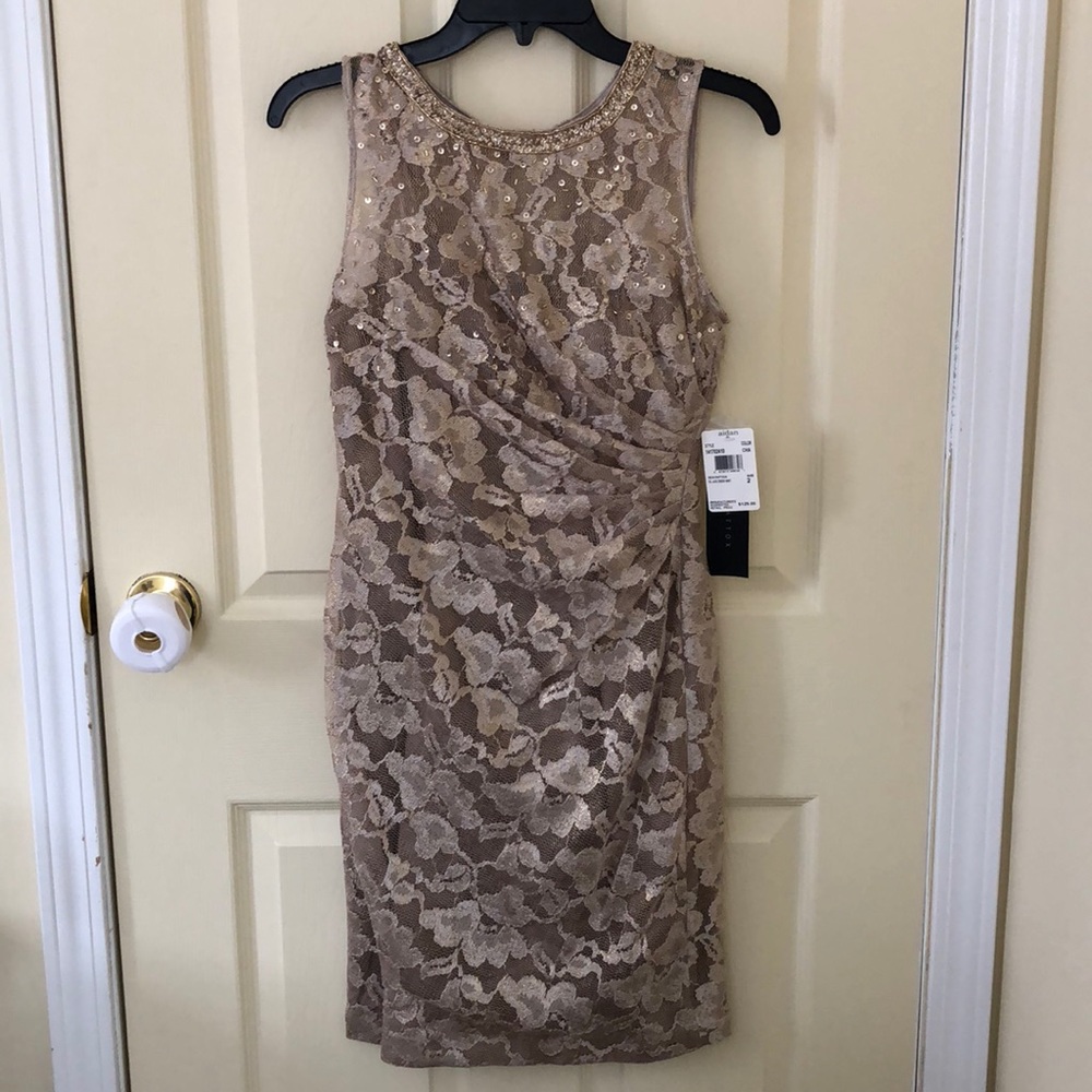 BNWT Aidan Mattox Beaded Lace Dress sz 2